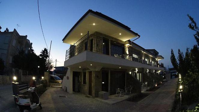 Stone Suites Pefkochori Exteriör bild