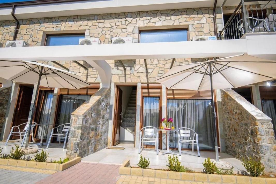 Stone Suites Pefkochori Exteriör bild