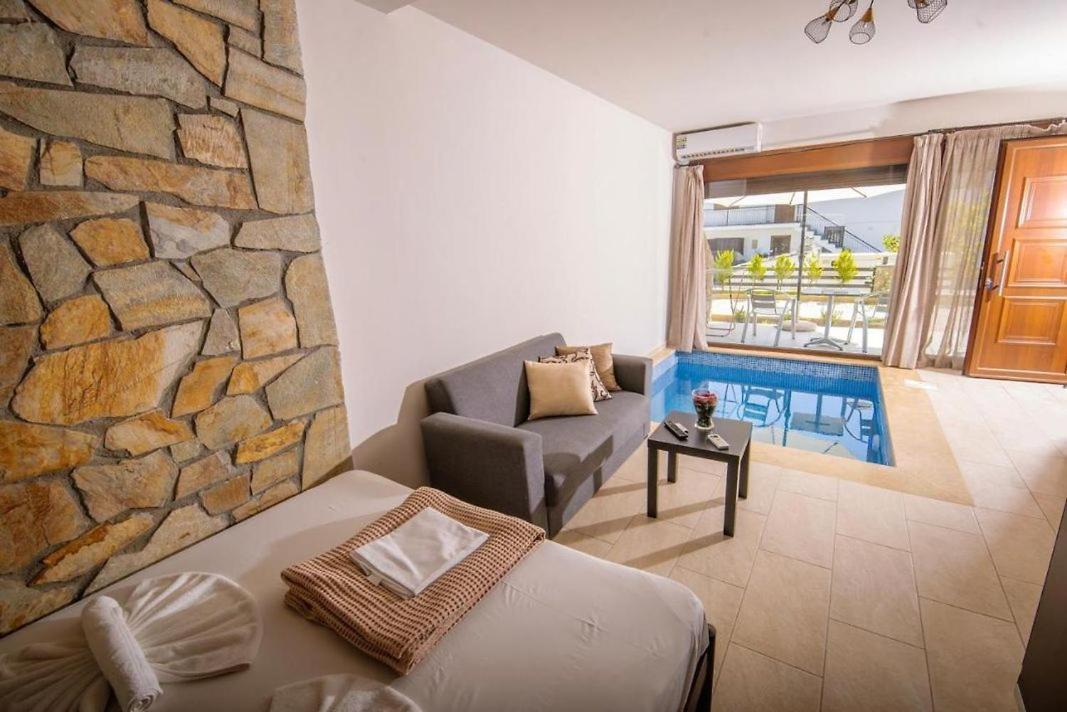 Stone Suites Pefkochori Exteriör bild