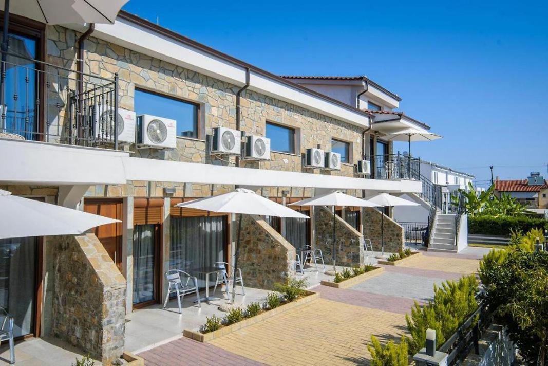 Stone Suites Pefkochori Exteriör bild